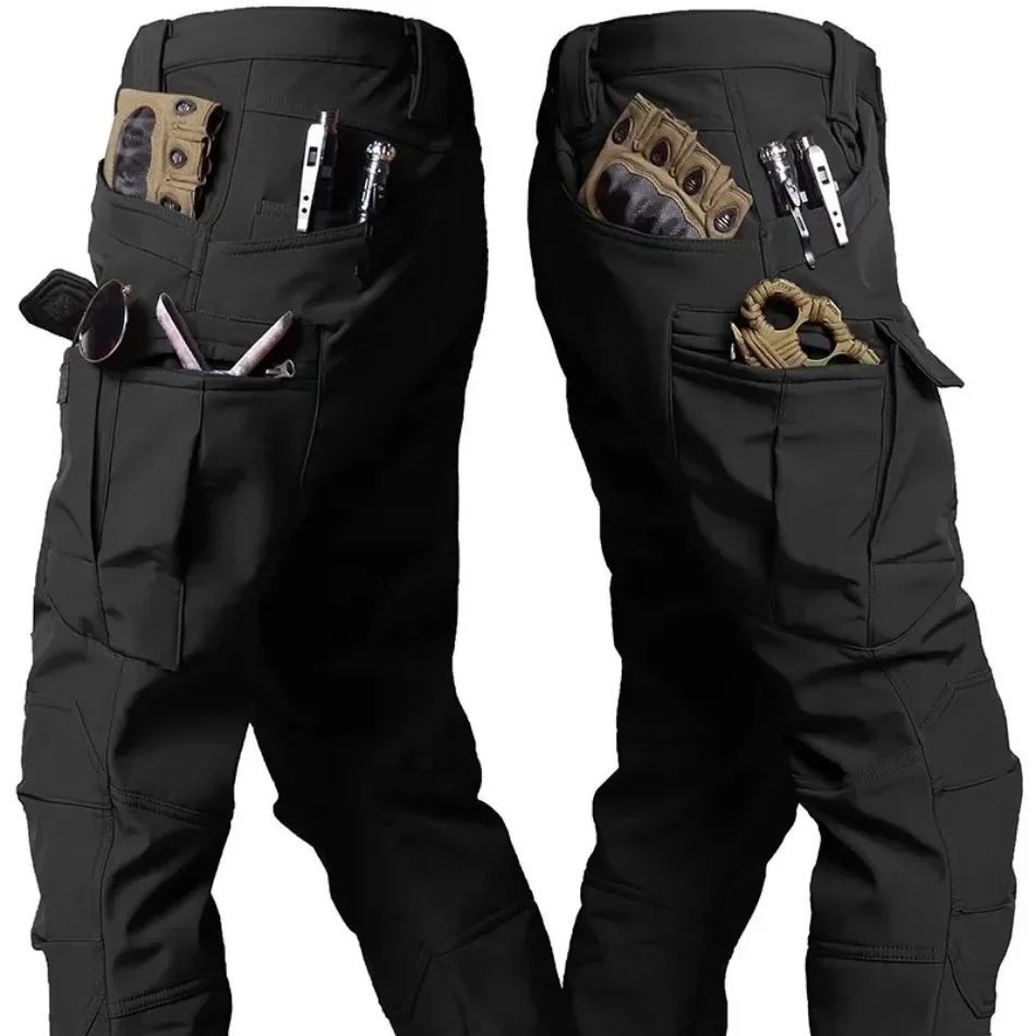 Winter Clothing Trends 2026 - Pantalon cargo tactique en polaire imperméable