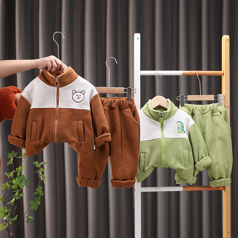 Ensembles de vêtements pour bé - Winter Clothing Activity avis et prix