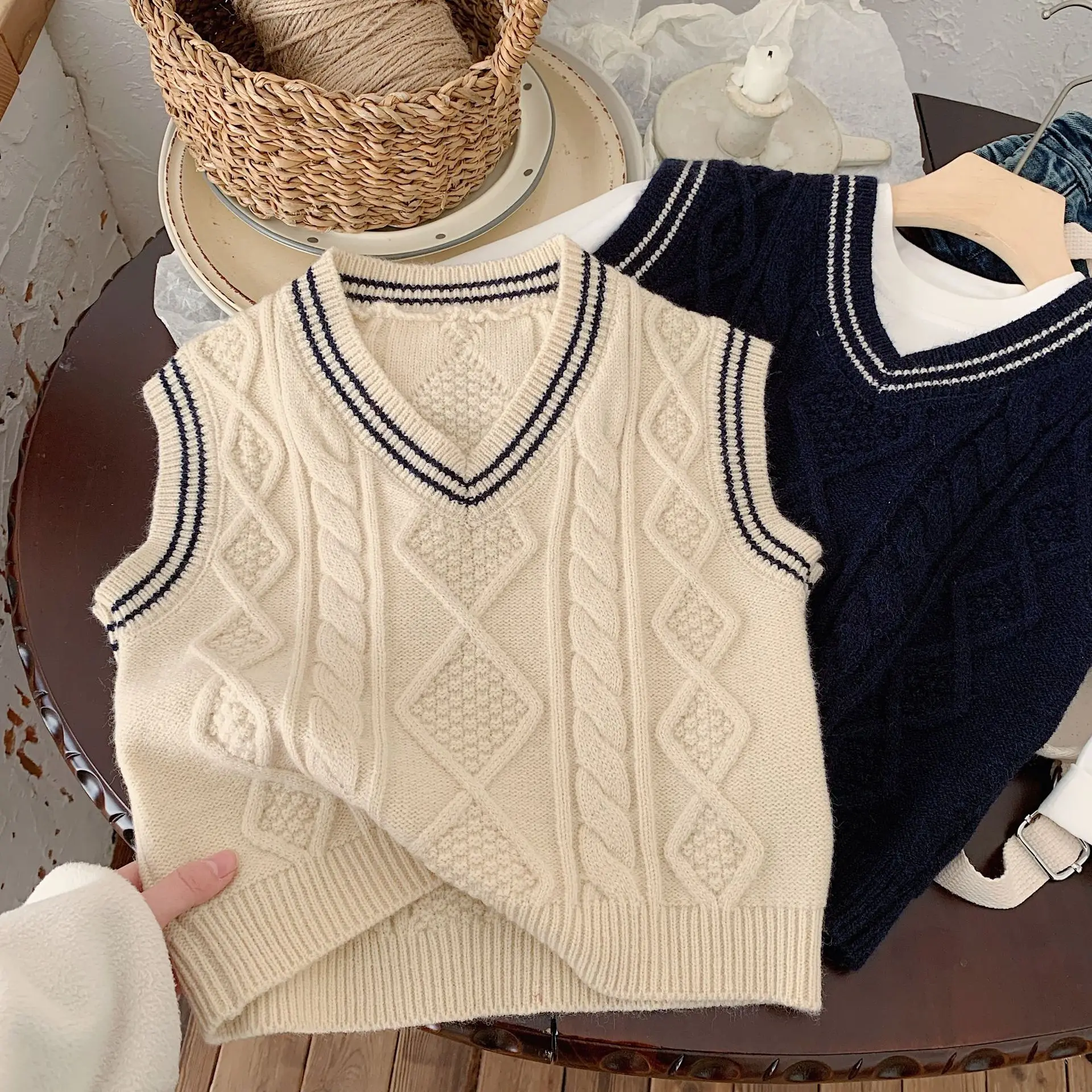Gilet pour enfants automne béb - Winter Clothing Activity avis et prix